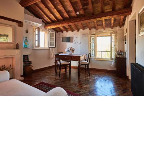 CENTRAL- VIEWS - AIR CONDITIONING - Easy Parking -SELF CHECK In
