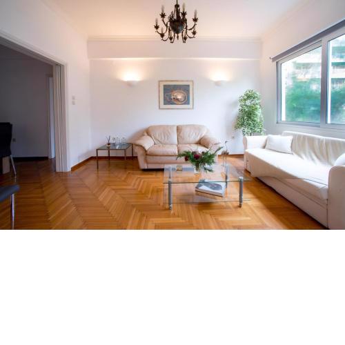Central 5 Room Apartment