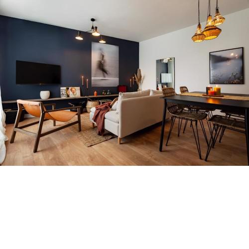 Central and Captivating 4 Bedroom by Placa Catalunya