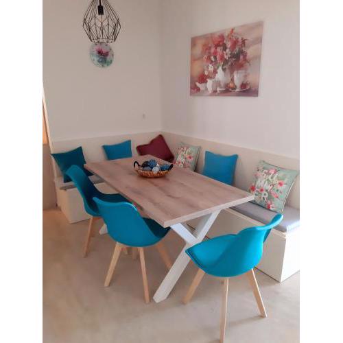 Central Apartment Near The beach with huge private terrace