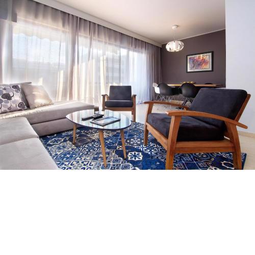 Central Apartment