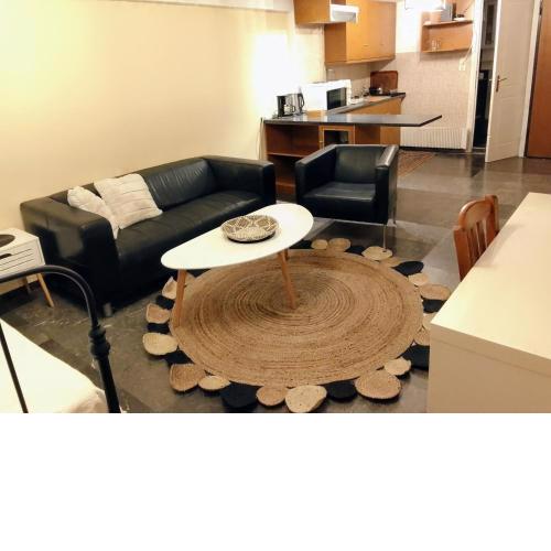 Central Athens Pad