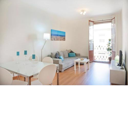 CENTRAL & BRIGHT APARTMENT!!