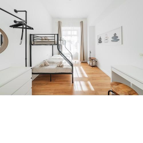 Central City Rooms II by Home2