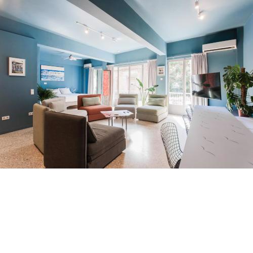 Central, comfy, artistic, balcony, roof top access - CT3