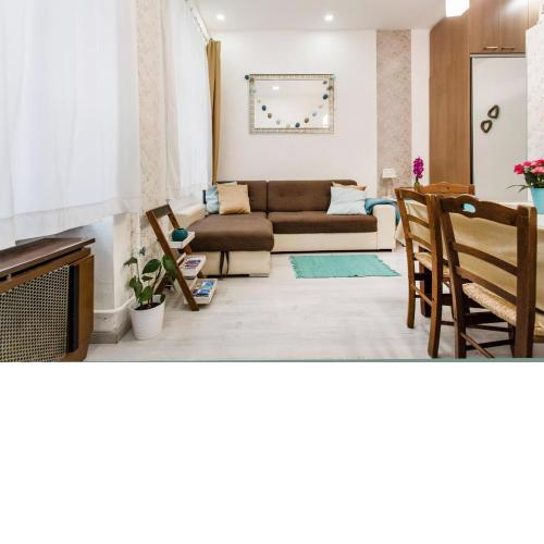 Central Downtown Apartment