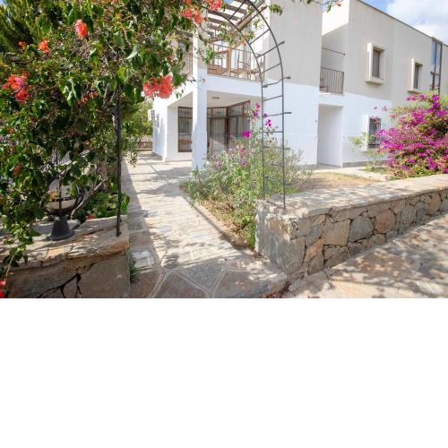 Central Home near Gumusluk Beach in Bodrum