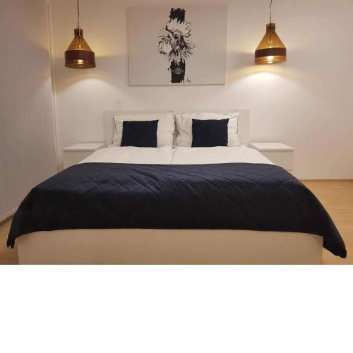 Central LG Studio free Parking