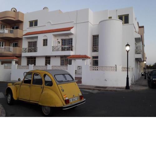 central luminous cute studio by the beach & harbour
