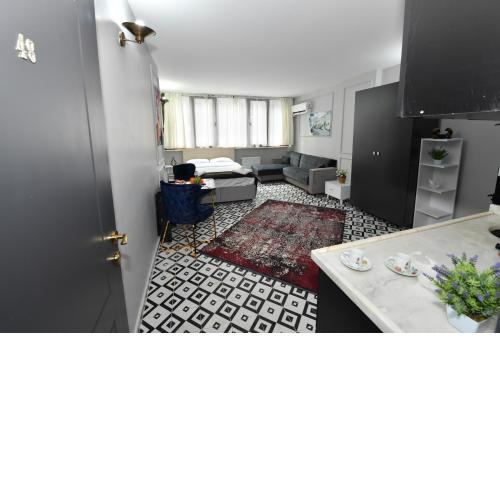 Central Luxury Apartment 48