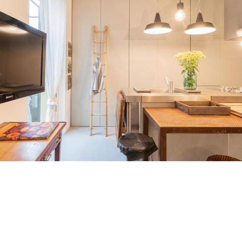 Central & Modern Apartment