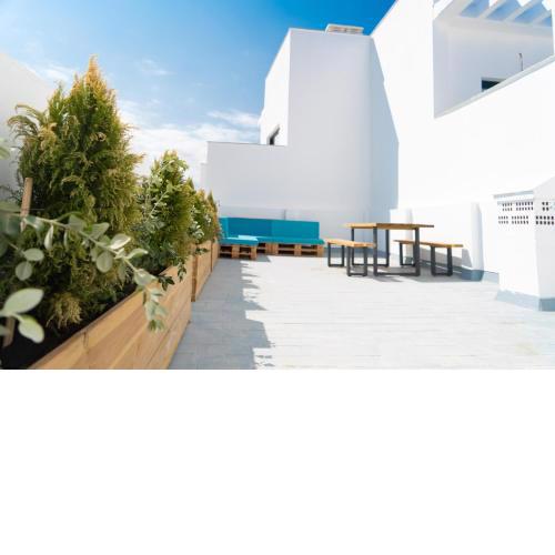 Central Penthouse with Large Private Terrace, 2 bd
