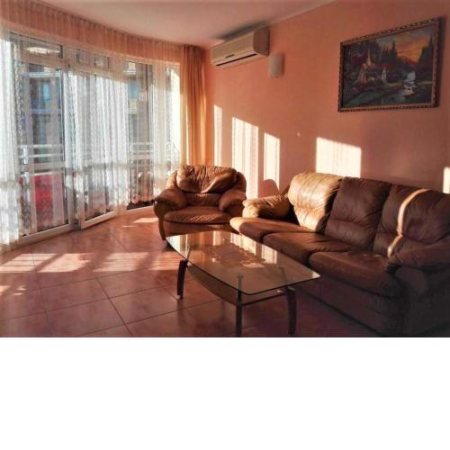 Central Plaza Apartment