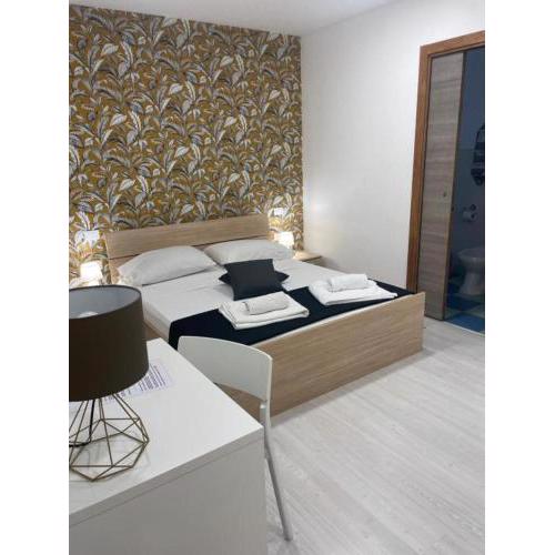 Central Rooms 128