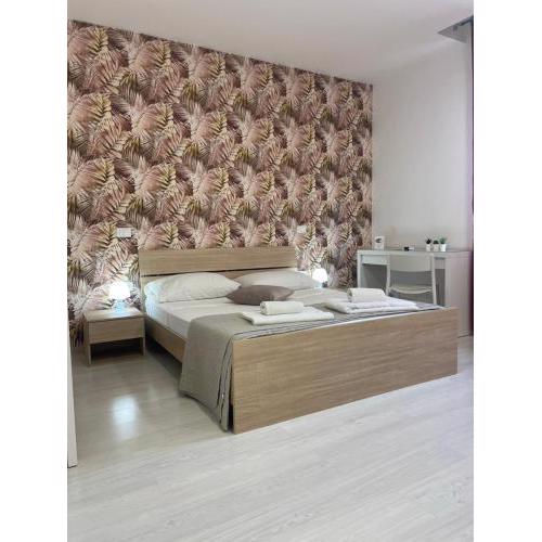 Central Rooms 128L