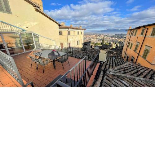 Central Spoleto 6 guests apt with terrace