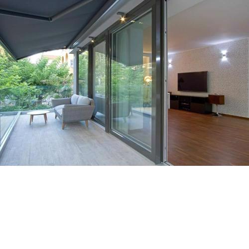 Central STEMA Luxury