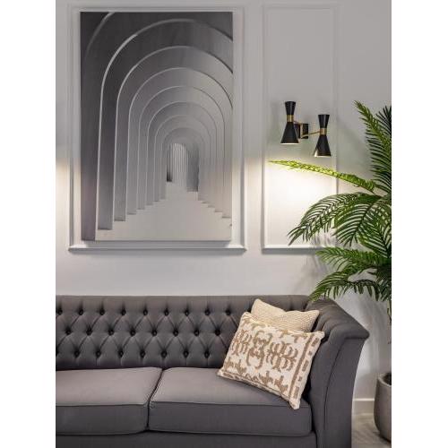 Central Stylish and Elegant 1 & 2 BR apartments I