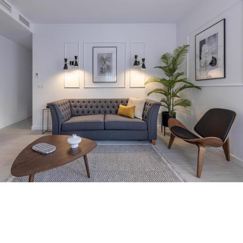 Central stylish and elegant 1 & 2 BR apartments III