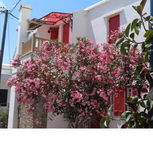Central Tinos Island Maisonette