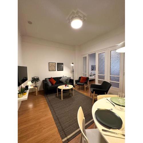 Central&Cozy Balcony!3bdr 2bth