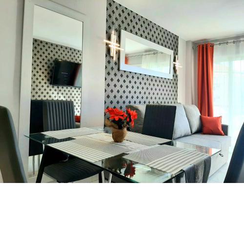 Centrally located apartment close to the ocean.