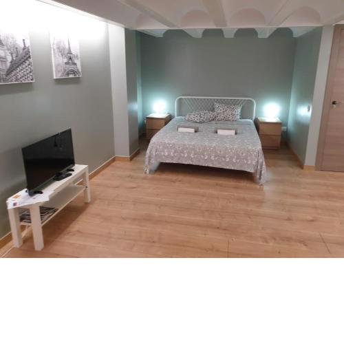 Centrico apartamento al lado de Torres de Quart