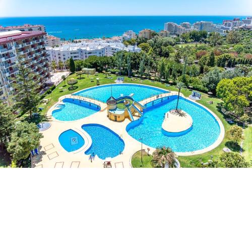 Céntrico Estudio con TERRAZA, VISTAS al MAR, 3 PISCINAS y RECEPCIÓN 24H