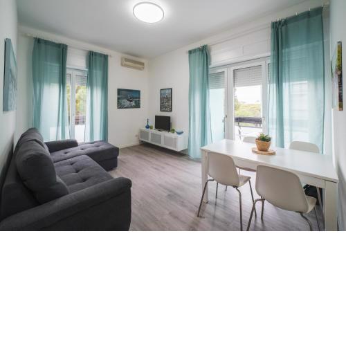 [Centro Milano Marittima] 2 camere + posto Auto