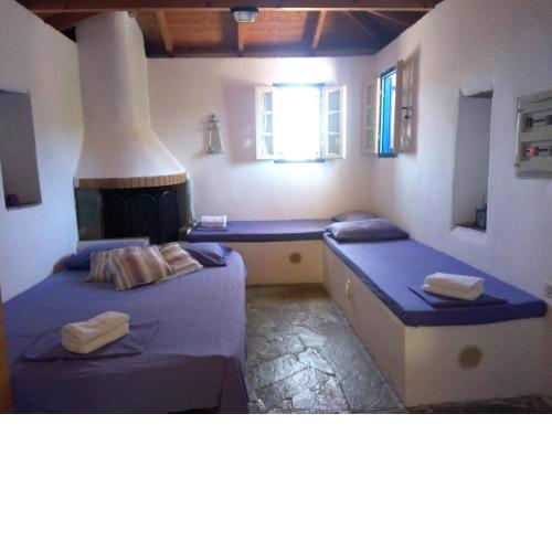 Cerigo Hilltop House (Kythira)