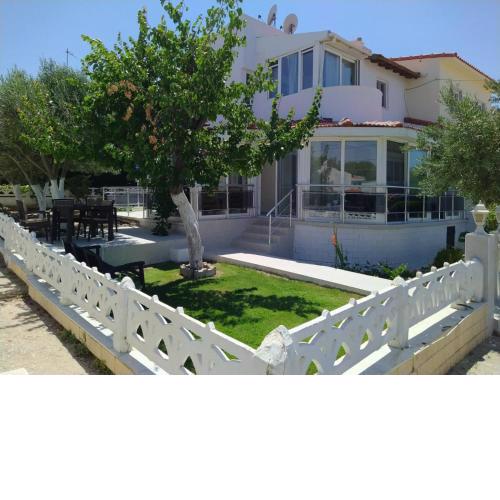 Cesme Burcu Sitesi Yaman