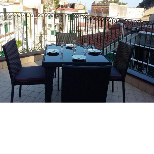 Cetara House 1 on Amalfi coast - Happy Rentals
