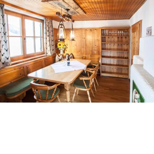 Chalet Appartement Alpenherz by HolidayFlats24
