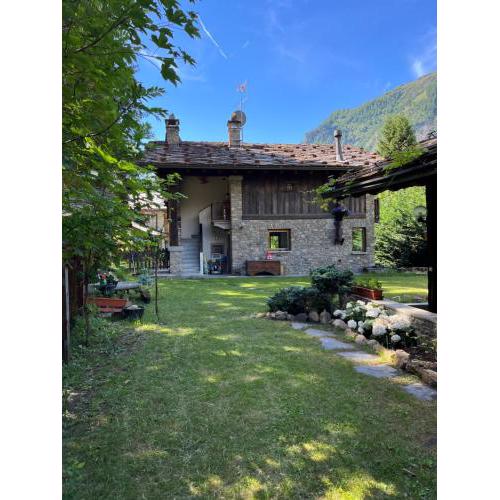Chalet Blanc "Coeur Sapin"