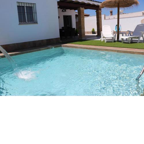 Chalet carril de los pareja - piscina privada