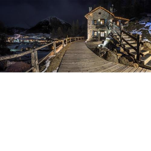 Chalet Charm