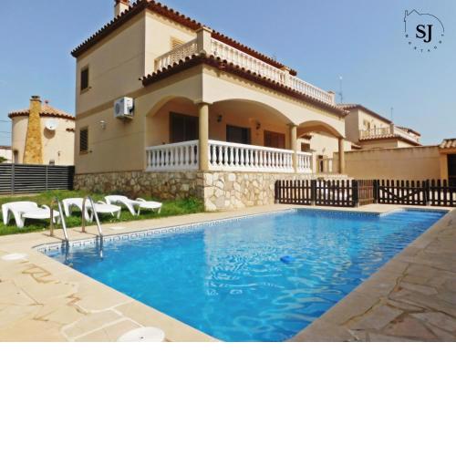 Chalet con piscina (A)