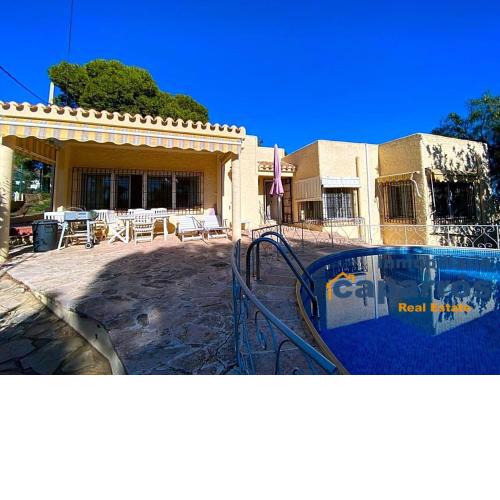 Chalet con piscina en Mojácar Playa