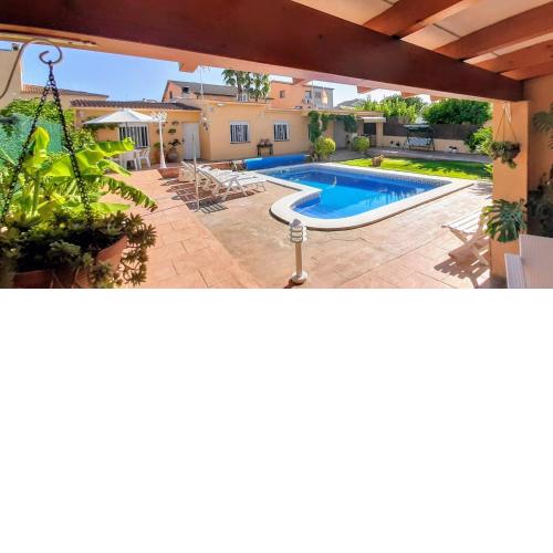 Chalet con piscina privada