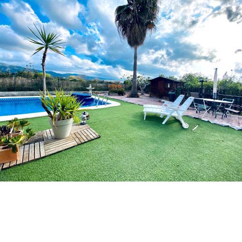 Chalet en la huerta con zona de barbacoa y piscina privada, Murcia a 4 km.