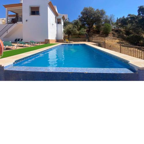 Chalet en Villaharta con piscina