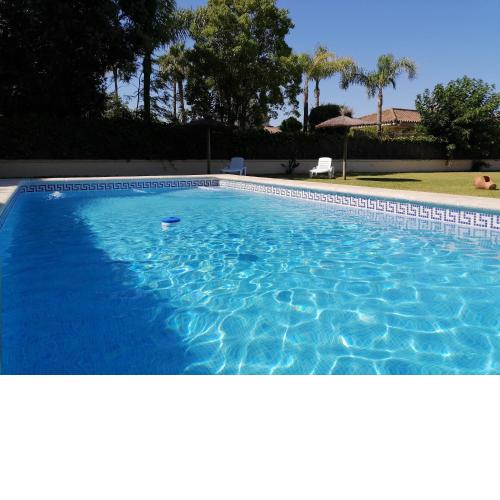 CHALET EXCLUSIVO COSTA BALLENA