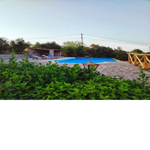 Chalet In Enchanted Forest Private Pool - Happy Rentals