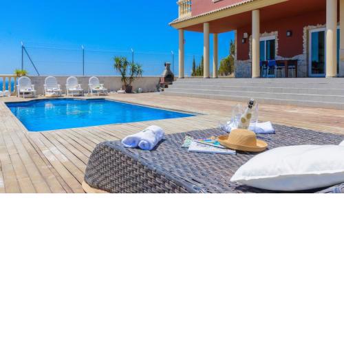 Chalet Magnolia Rincon de la Victoria by Ruralidays