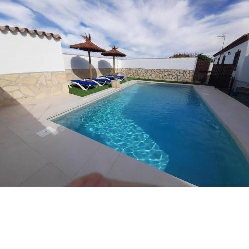 Chalet piscina jacuzzi compartido Solo Familias II