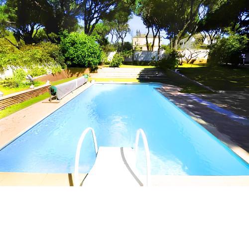 Chalet piscina privada SOLO familias y parejas