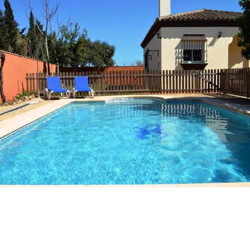 Chalet piscina solo familias parejas Roche Viejo 4
