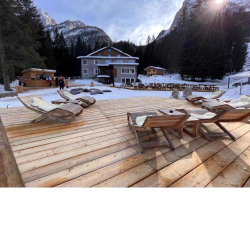 Chalet Queen