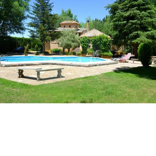 Chalet rural en La Mancha con jardin y piscina privados