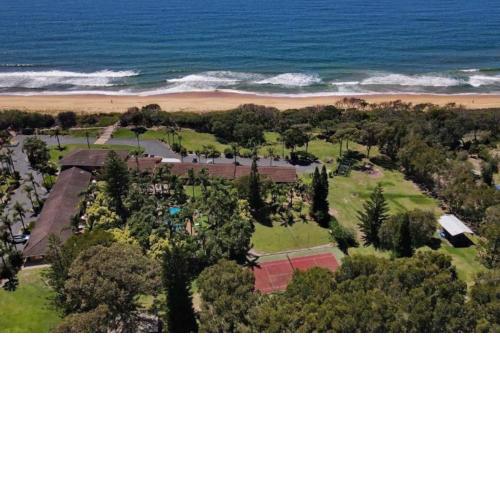Chalet with Garden near Marina North Coast